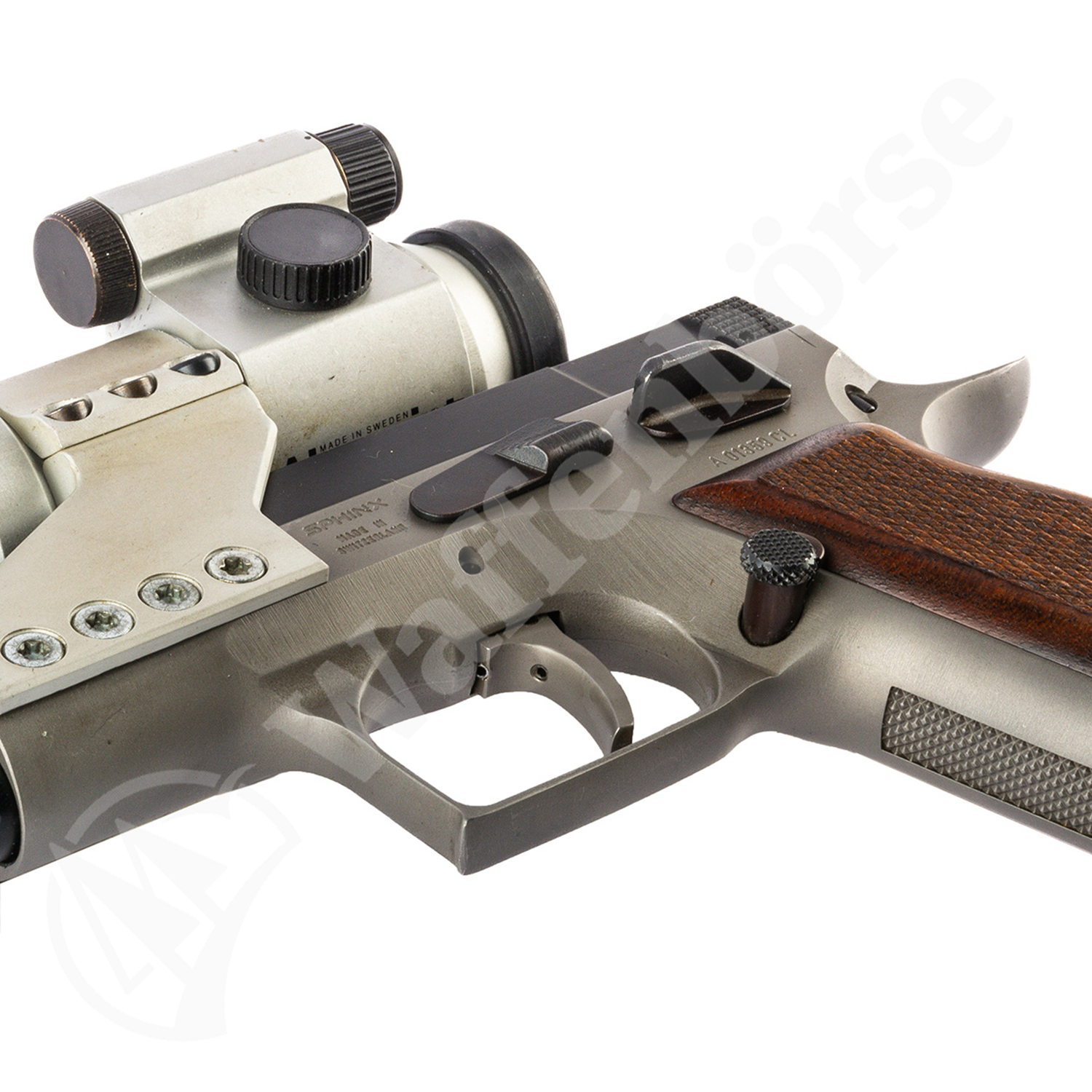 Sphinx Master 9mm para