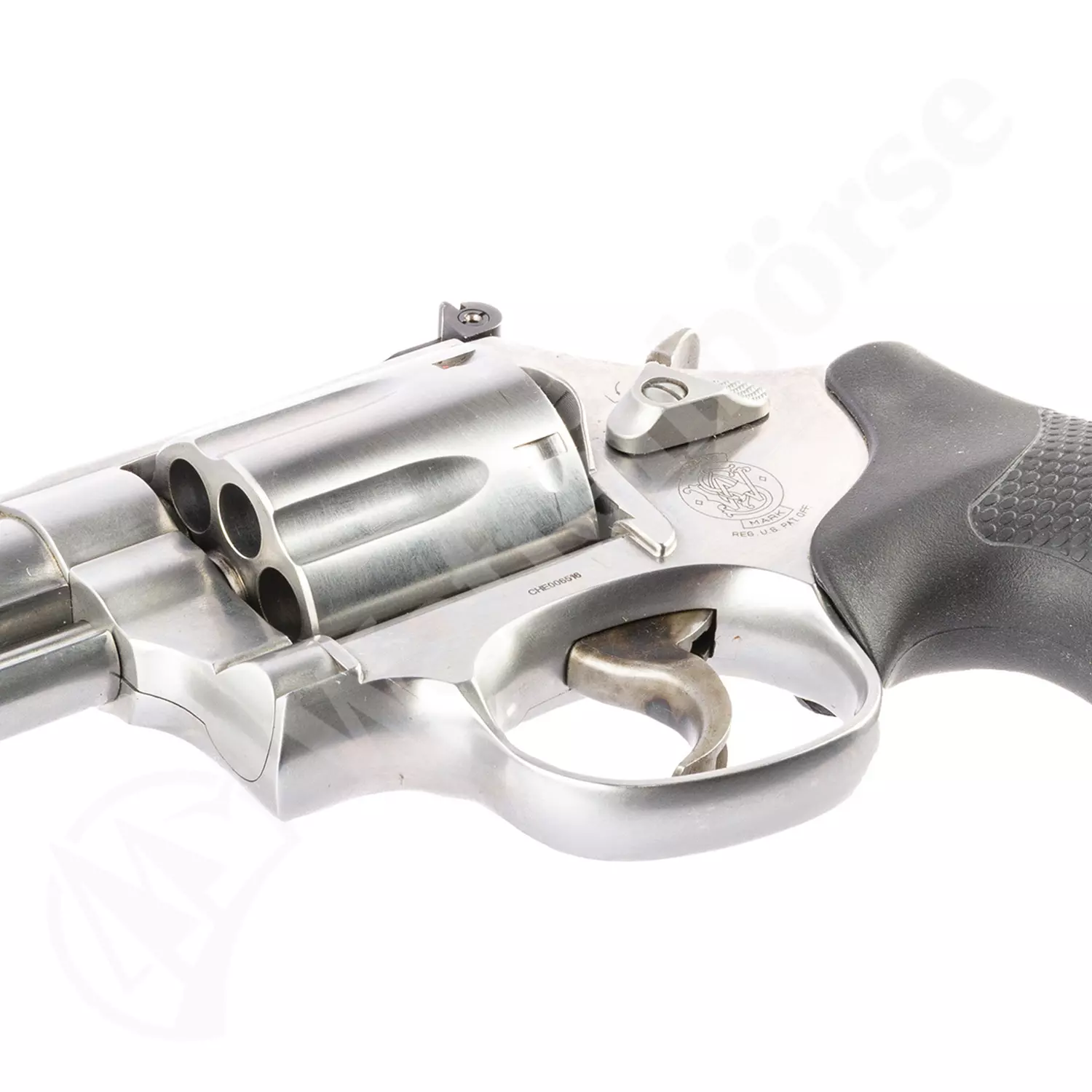 Smith & Wesson Model 686-6 Plus 4