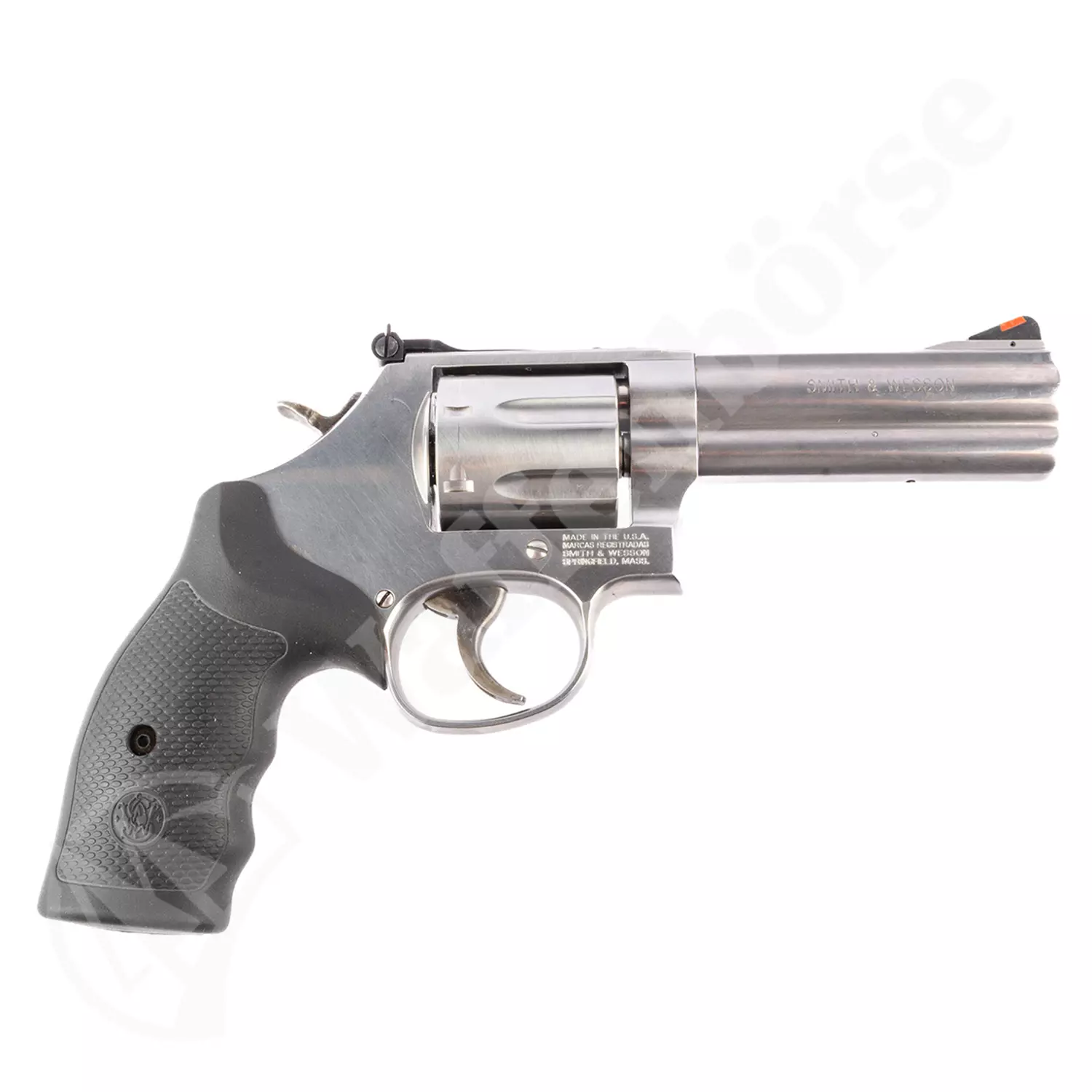 Smith & Wesson Model 686-6 Plus 4