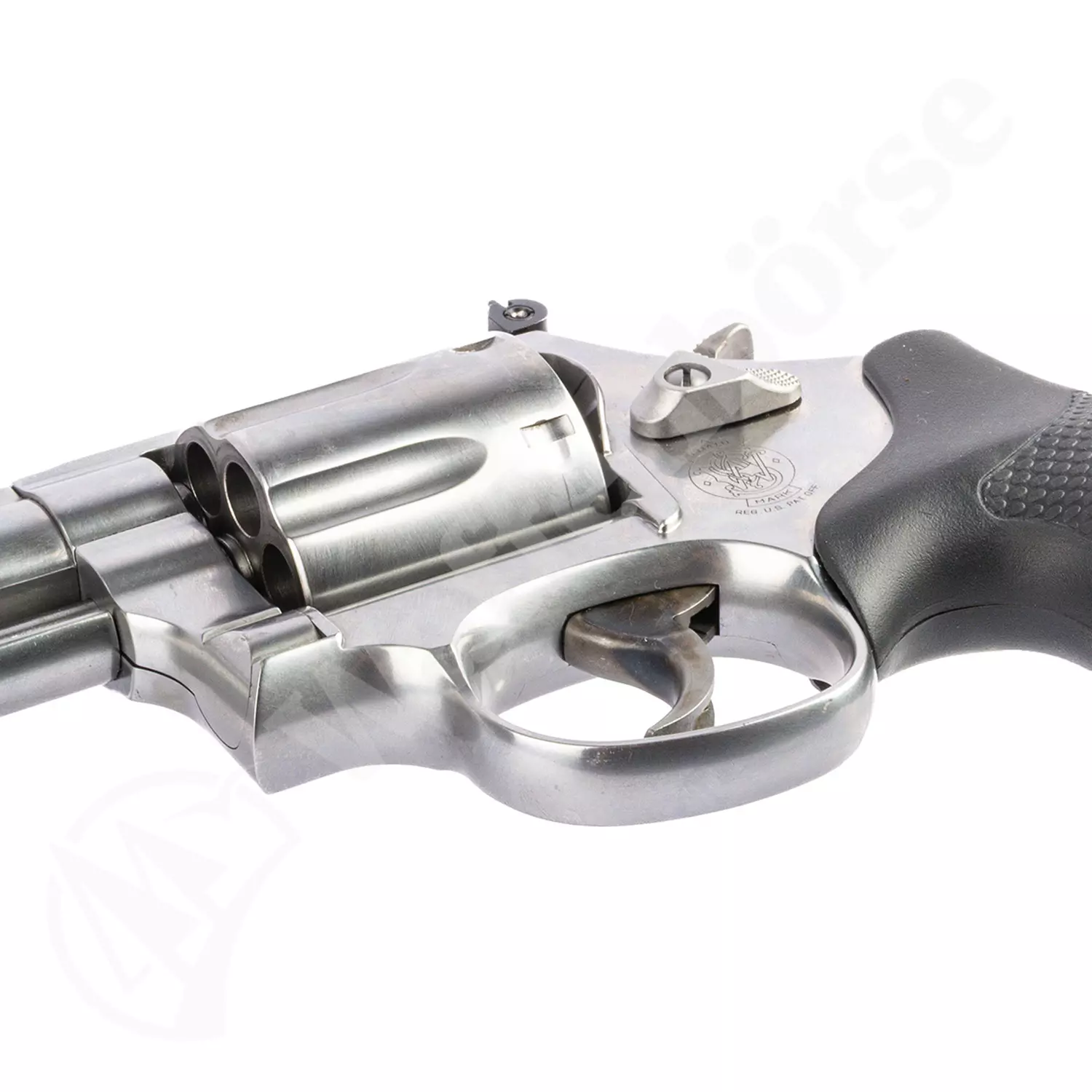 Smith & Wesson Model 686-6 Plus 4