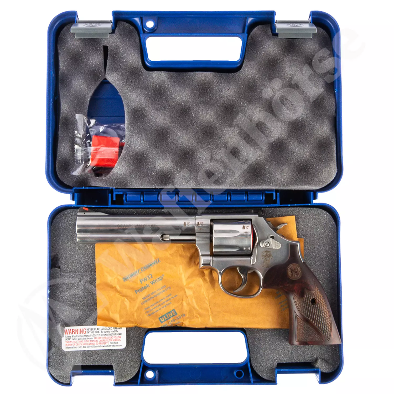 SMITH & WESSON Model 686 Plus Deluxe .357 Magnum