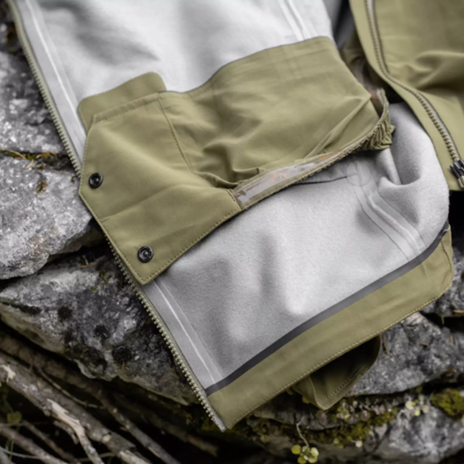 Blaser Outfits Resist 3L Oliv