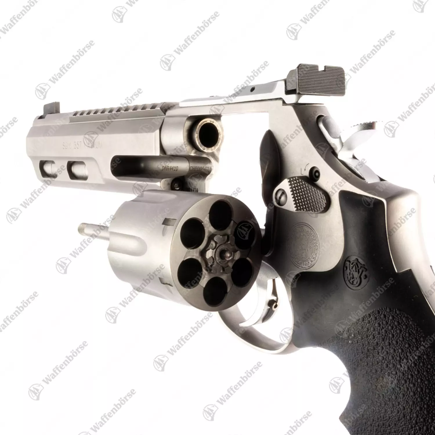 SMITH & WESSON Model 686 Competitor Performance Center 6
