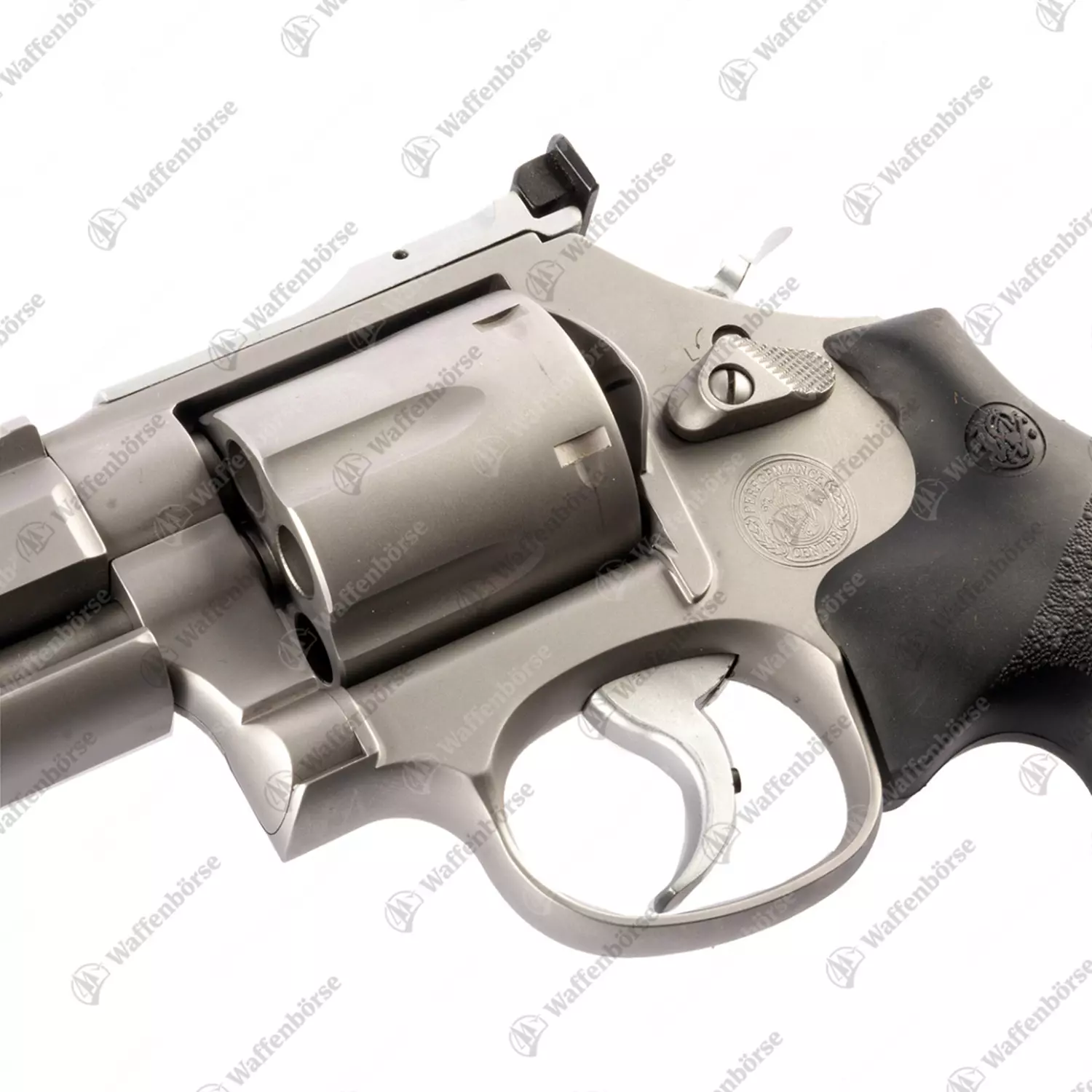 SMITH & WESSON Model 686 Competitor Performance Center 6