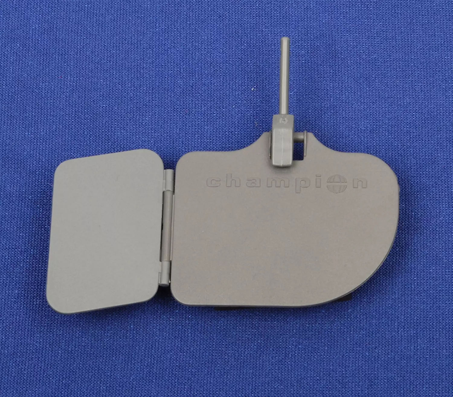 Champion Augenklappe mit Scharnier,  grau